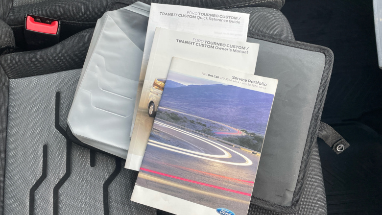 Ford Transit Custom 270 Swb Diesel Fwd 2.0 TDCi 130ps Low Roof Limited Van